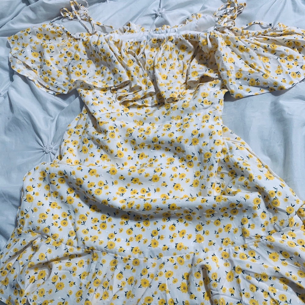 Brand New White & Yellow Flower Summer Dress